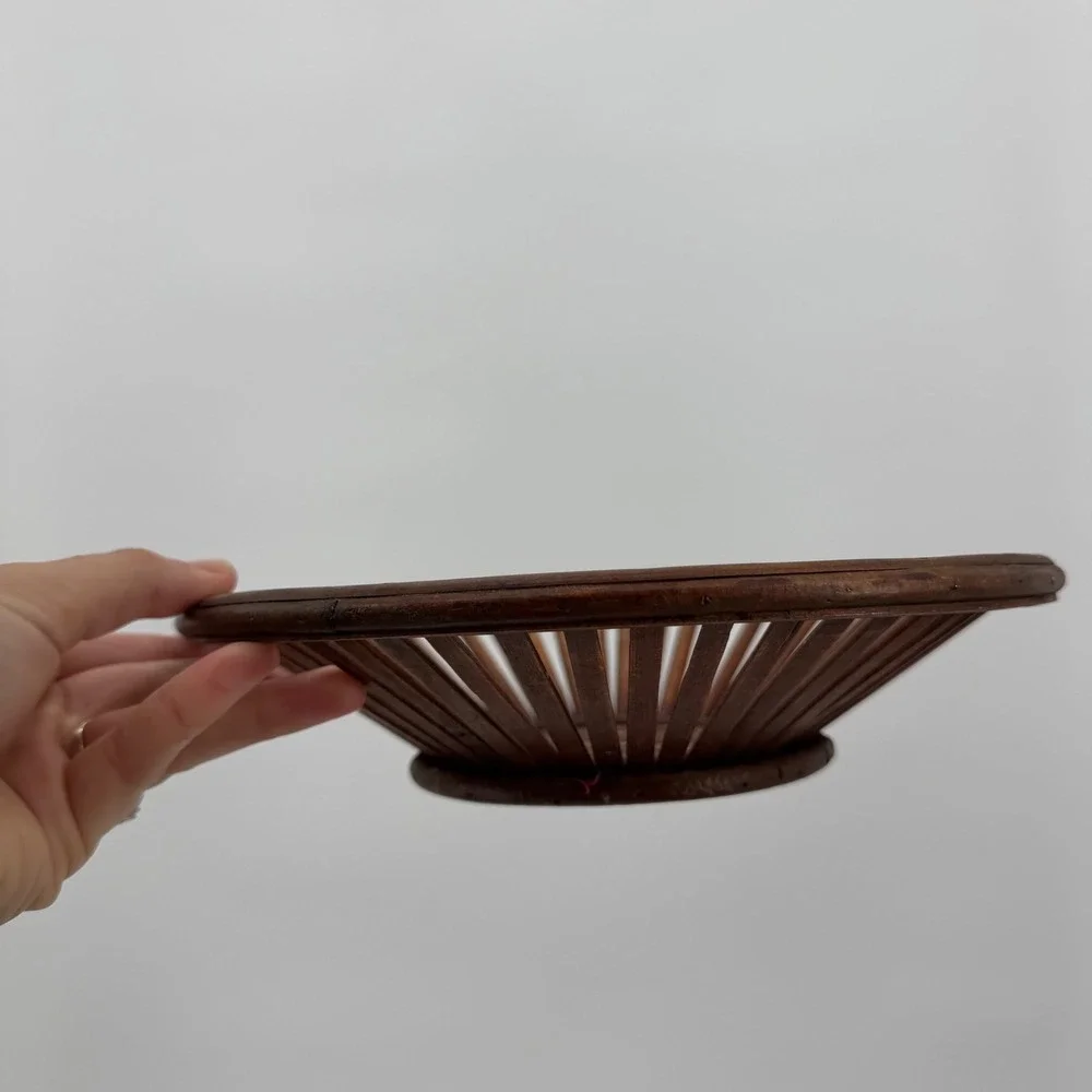 Vintage Bamboo Slat Fruit Bowl Dark Brown Woven Wicker Center Boho Decor 9.5in